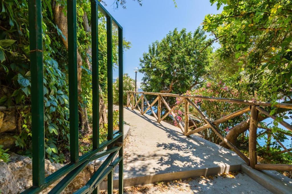 La Terrazza Amalfi Villa Luaran gambar